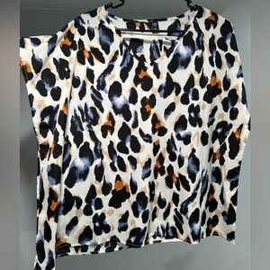 Women’s plus blouse